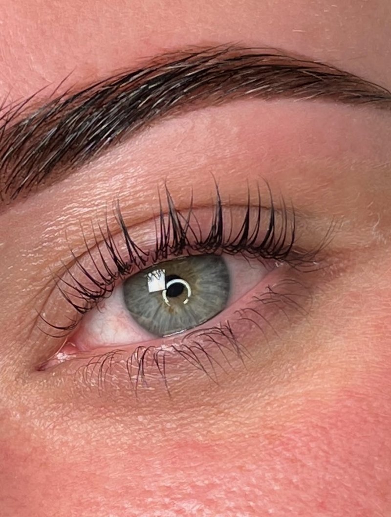 Close-up of a lash lift and tinted brow